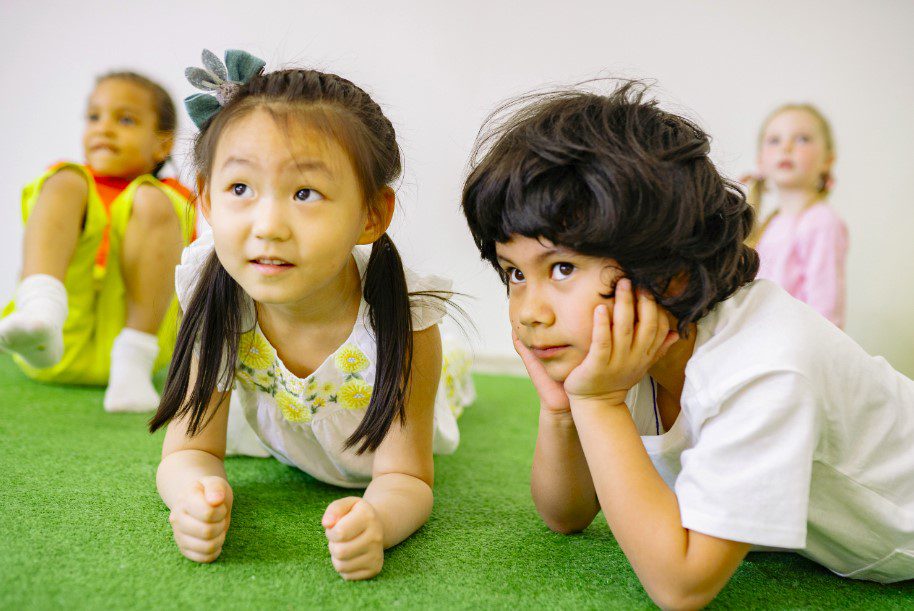 children listening actively