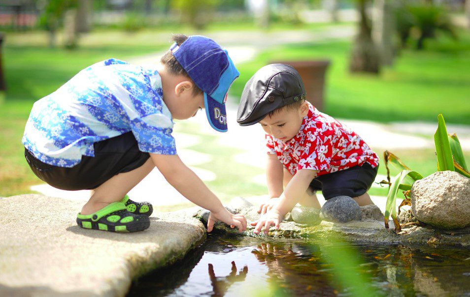 unstructured play for children